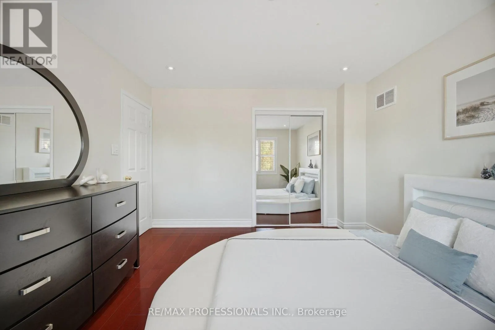 4 MCFADDEN DRIVE