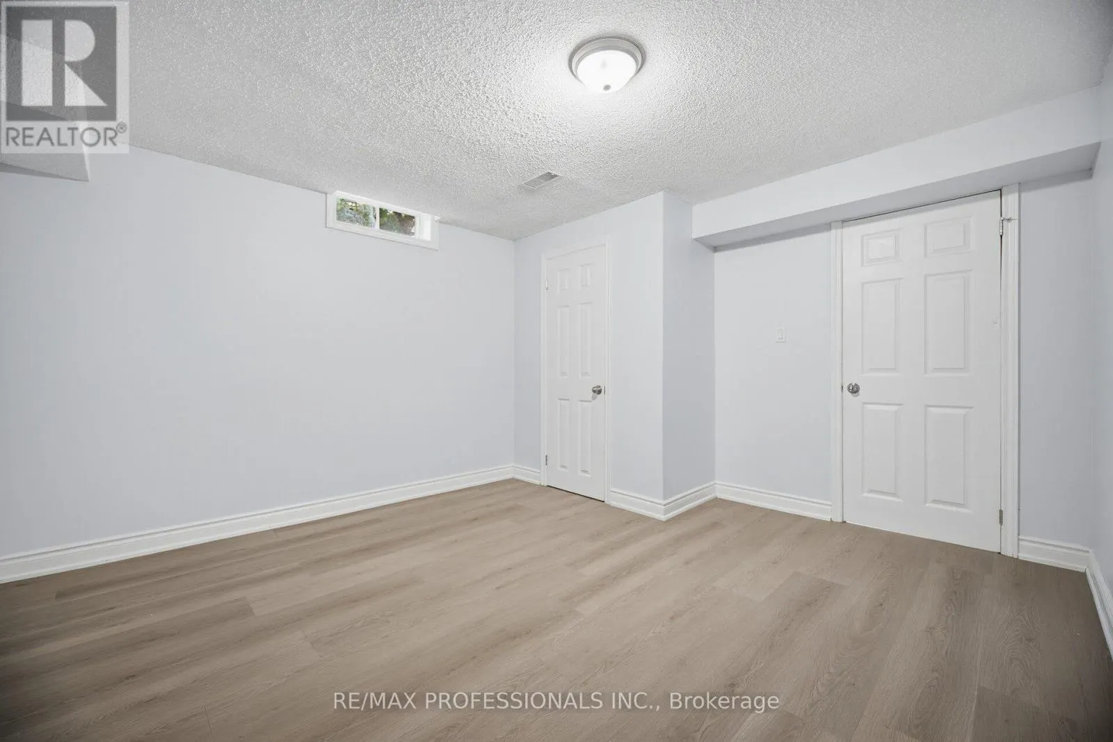 4 MCFADDEN DRIVE