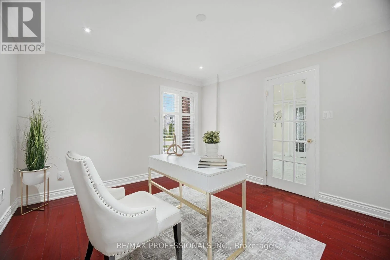 4 MCFADDEN DRIVE