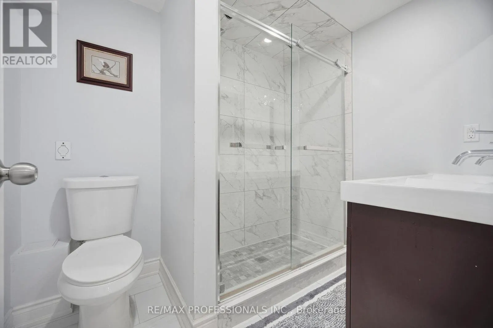 4 MCFADDEN DRIVE