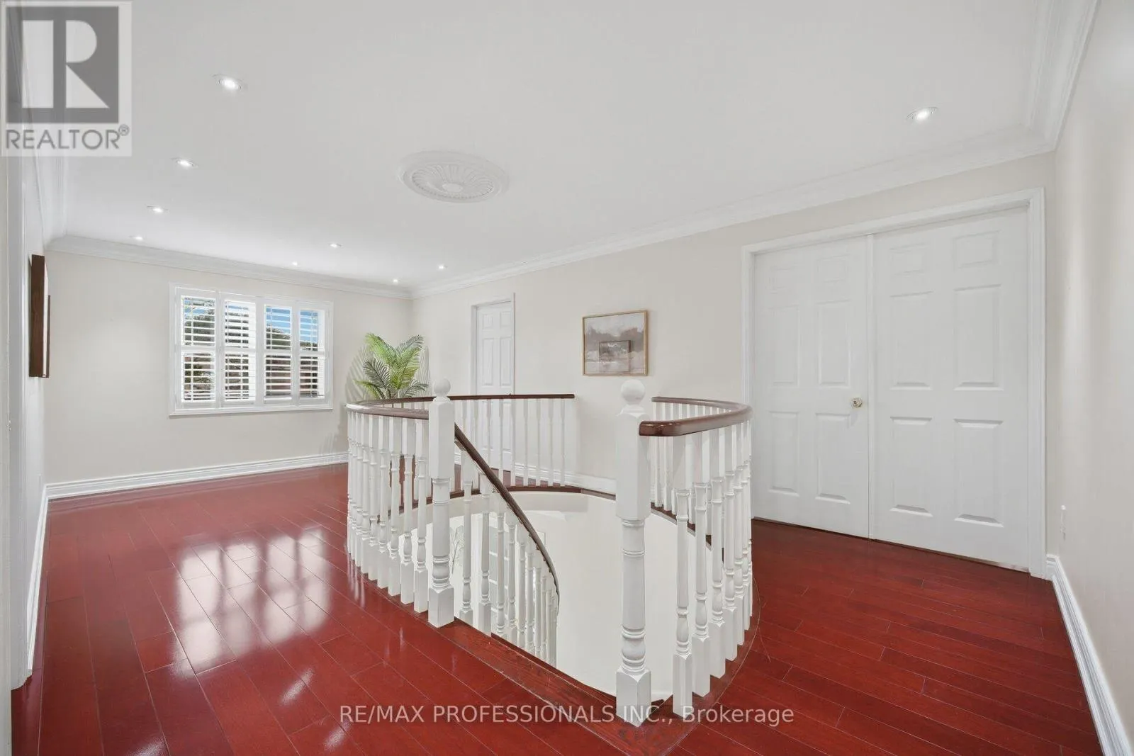 4 MCFADDEN DRIVE