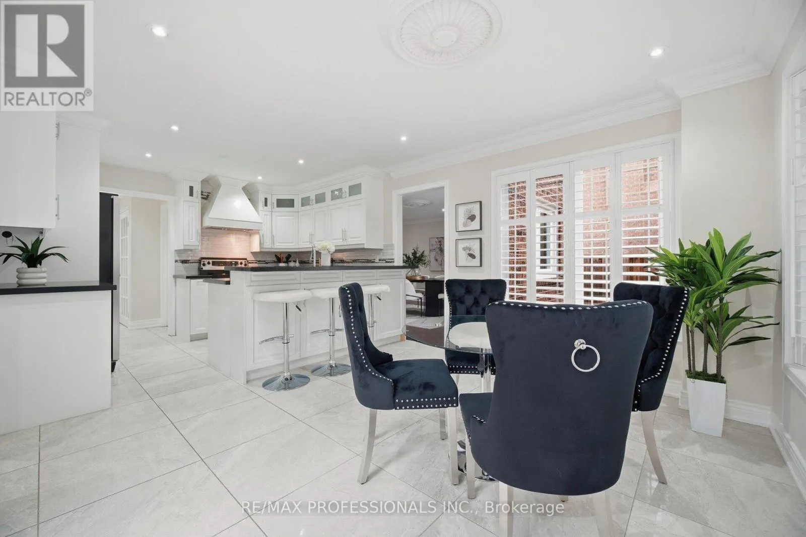 4 MCFADDEN DRIVE