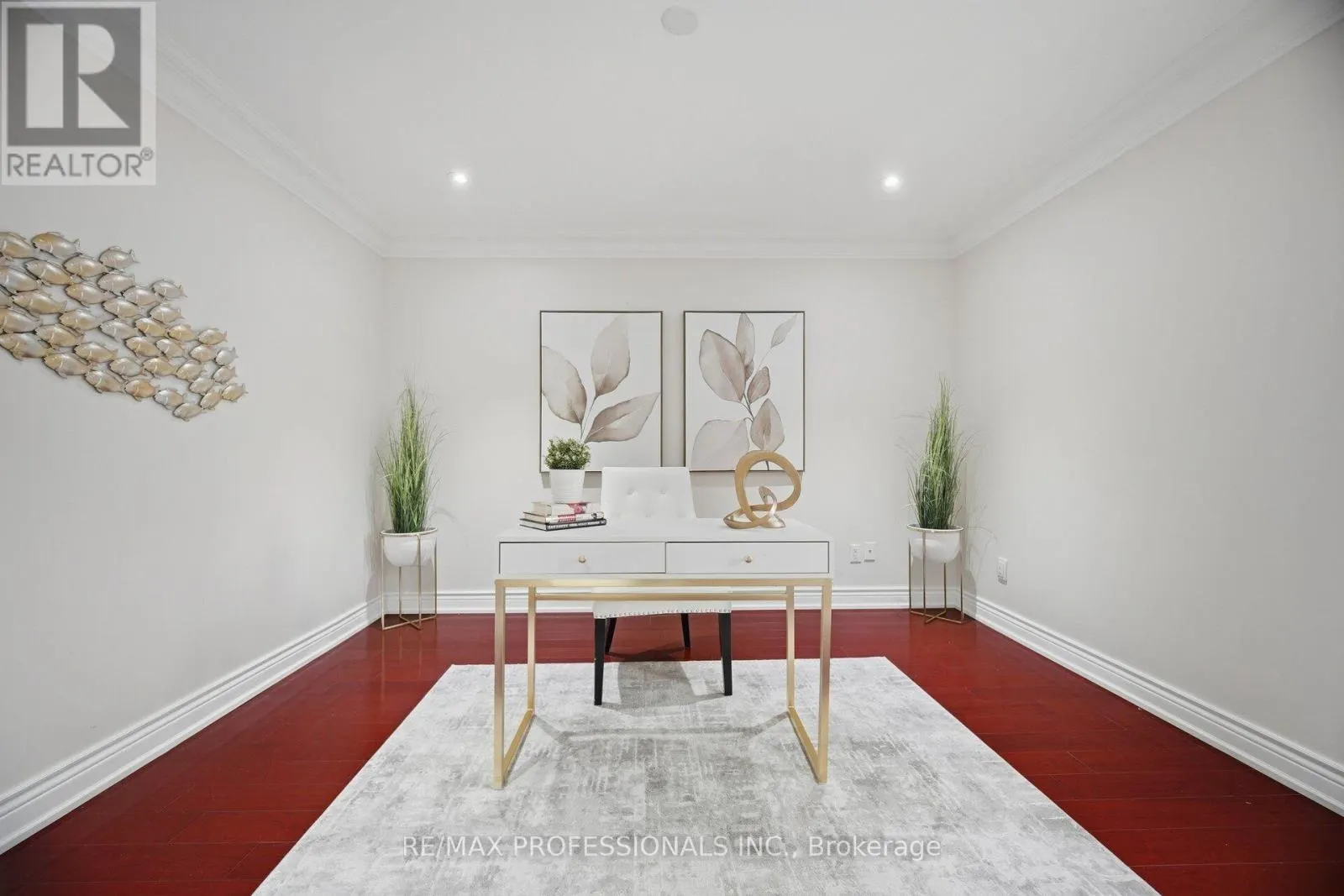 4 MCFADDEN DRIVE