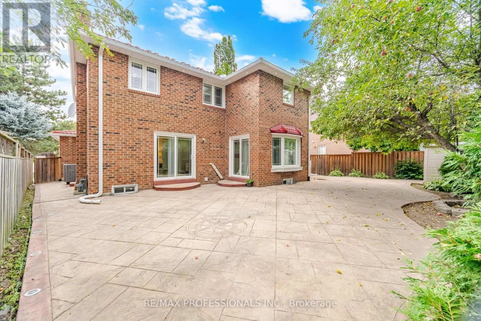 4 MCFADDEN DRIVE