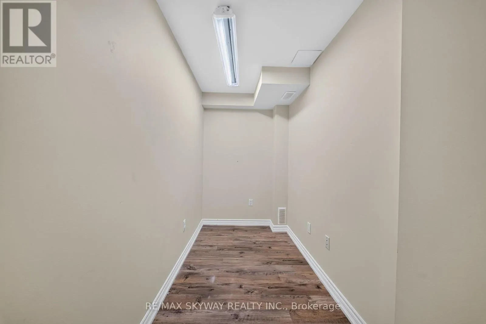 7 MADRONNA GARDENS