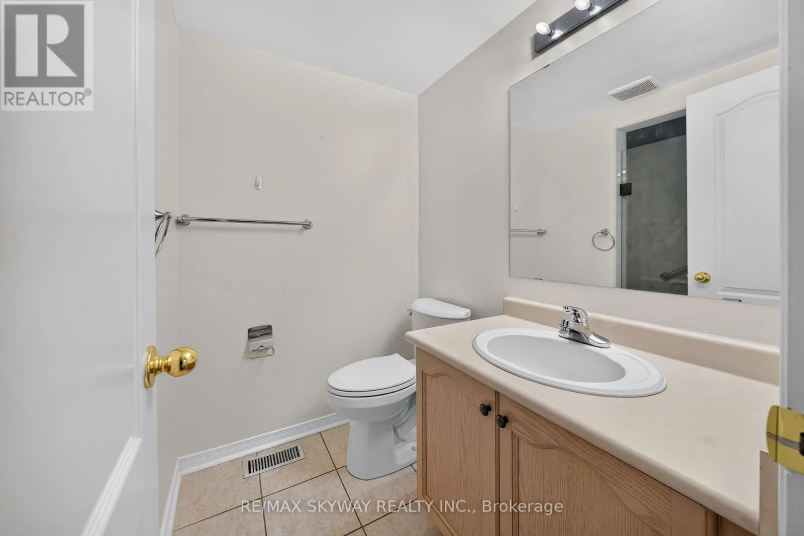 7 MADRONNA GARDENS