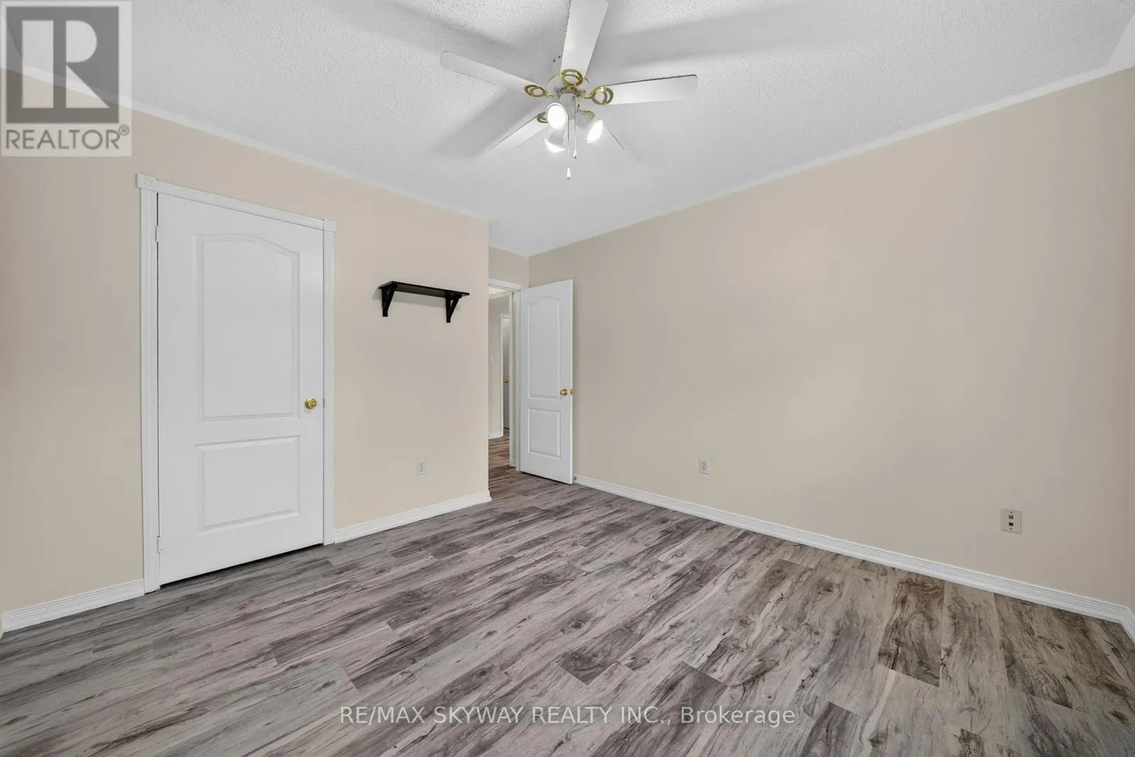 7 MADRONNA GARDENS
