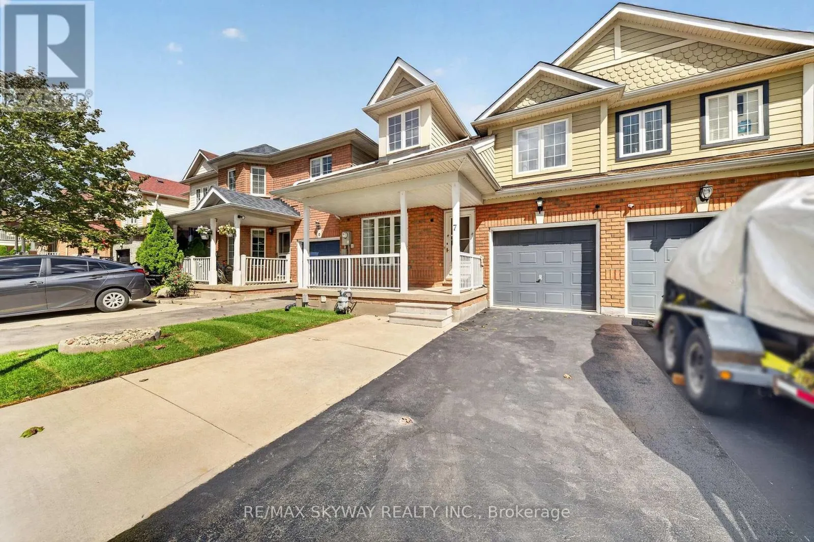 7 MADRONNA GARDENS