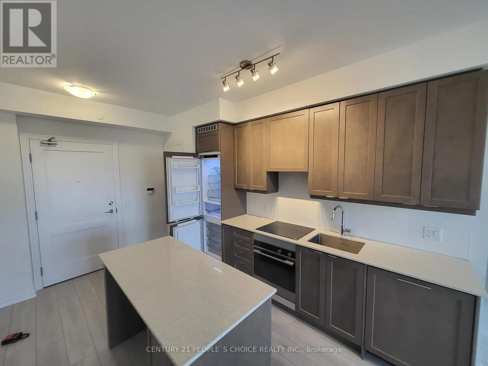 1102 - 30 ELM DRIVE W