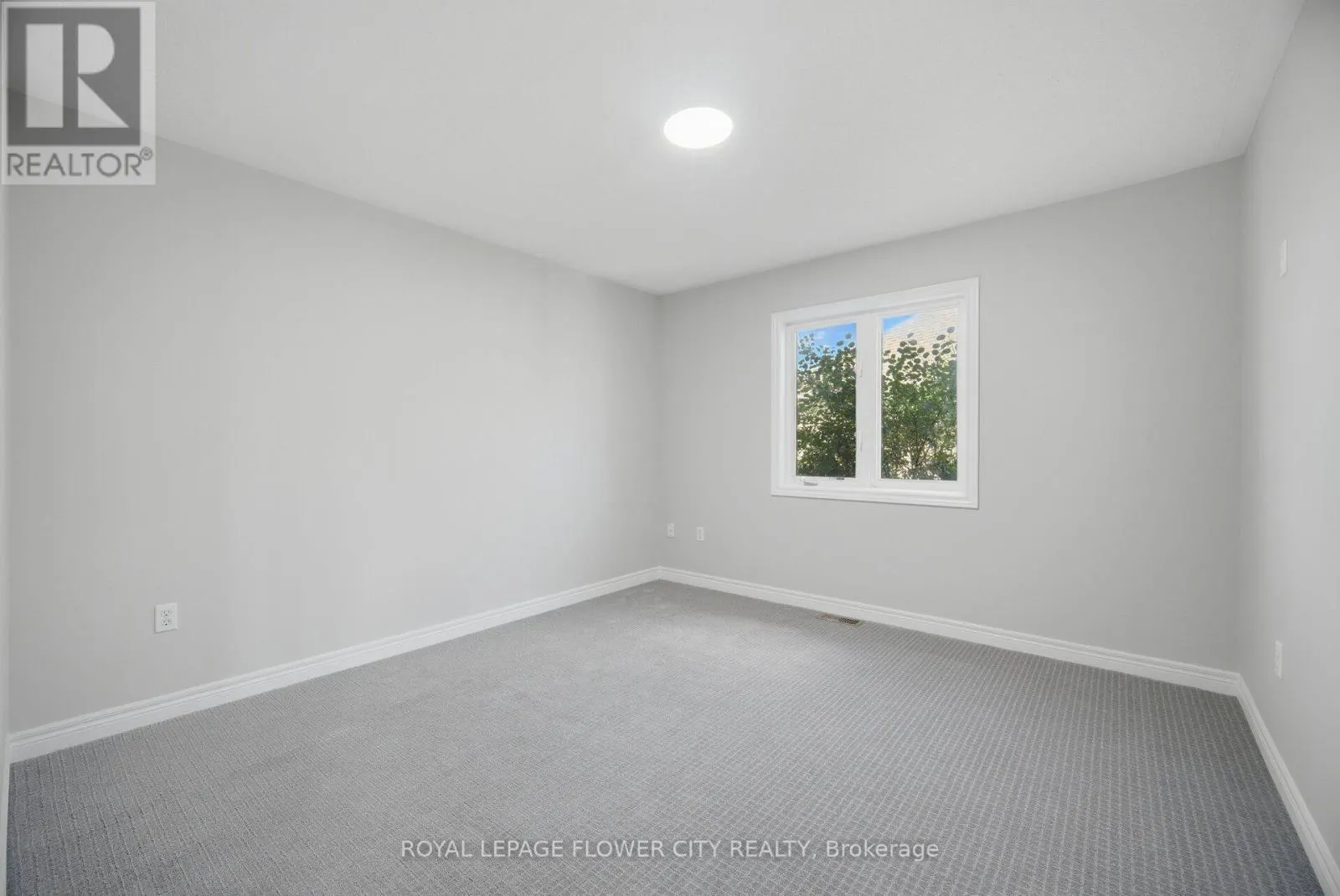 56 LAURENTIDE CRESCENT