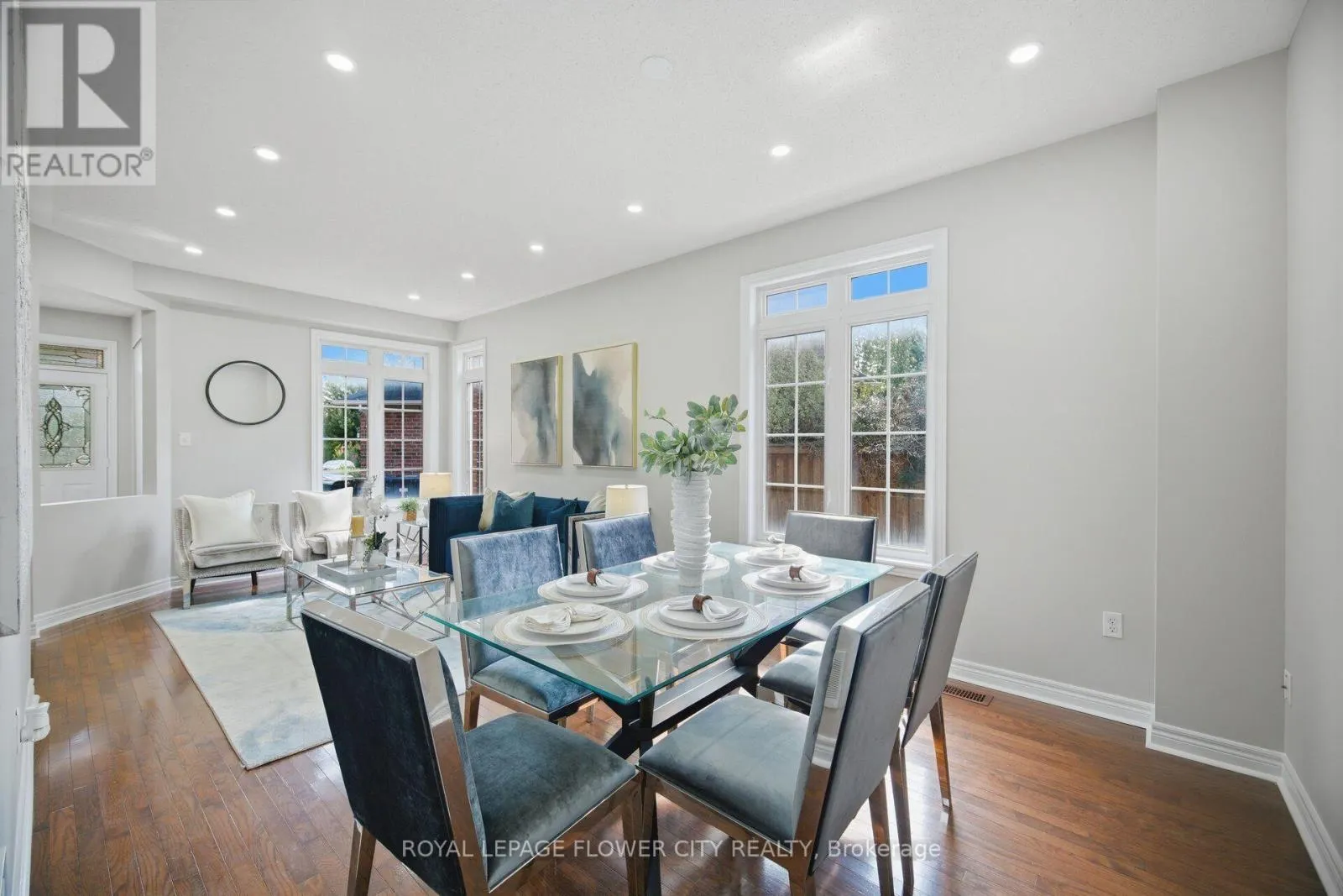 56 LAURENTIDE CRESCENT