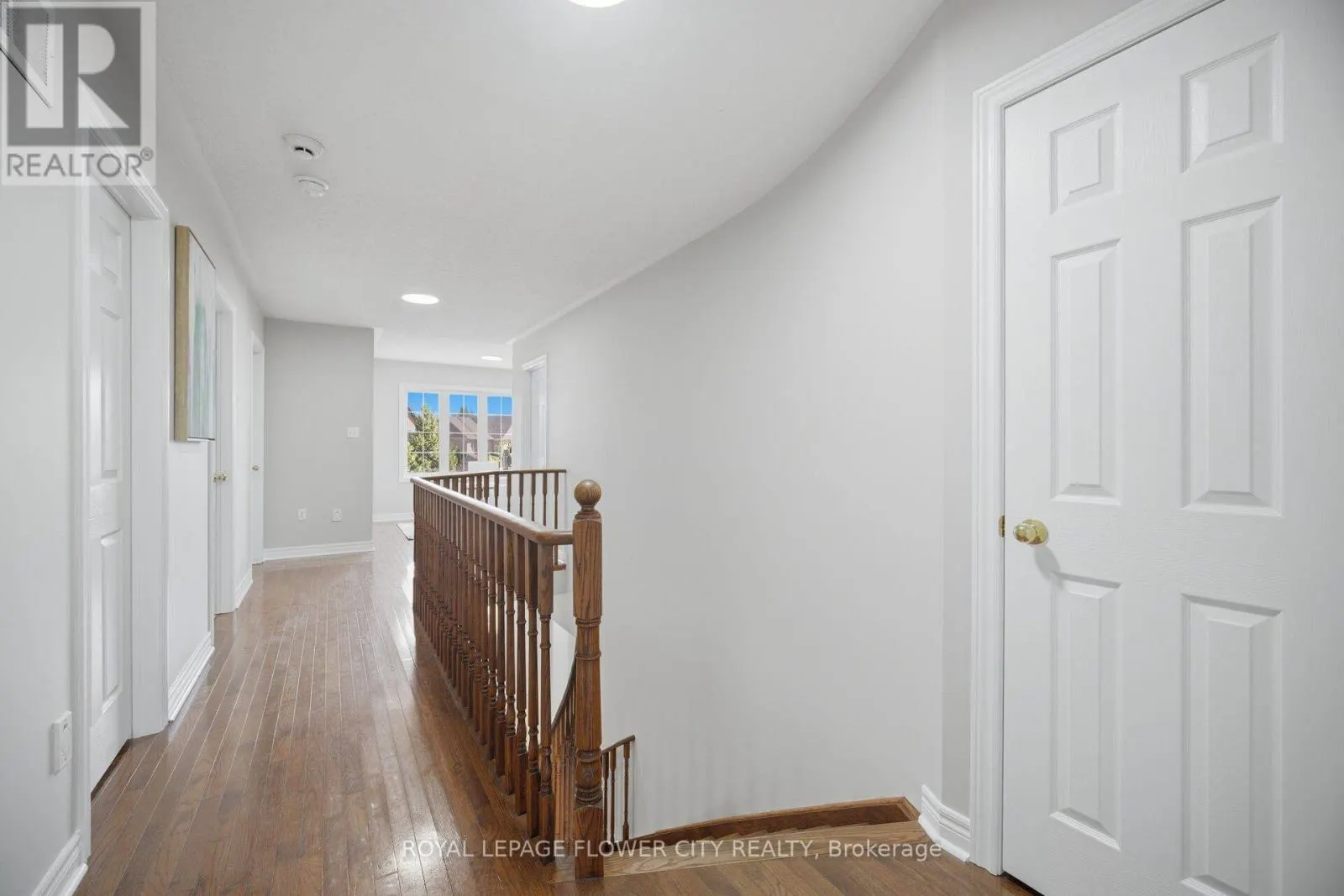 56 LAURENTIDE CRESCENT