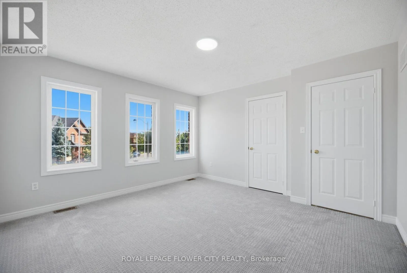 56 LAURENTIDE CRESCENT