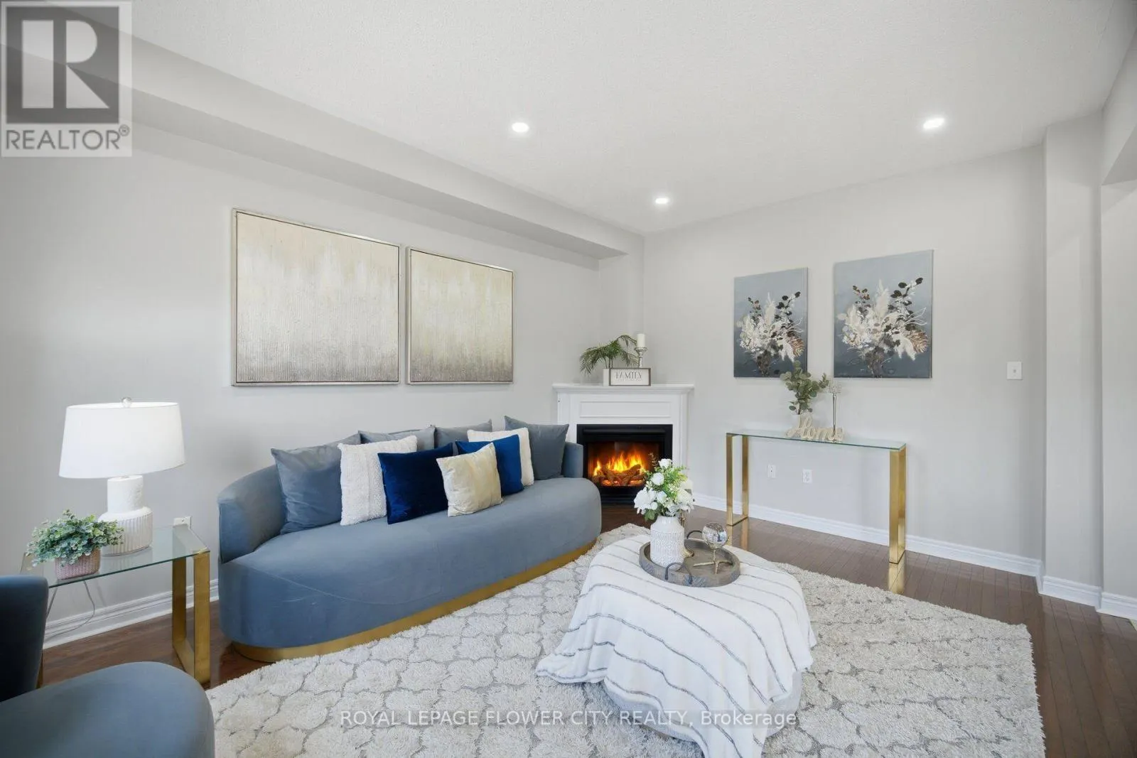 56 LAURENTIDE CRESCENT