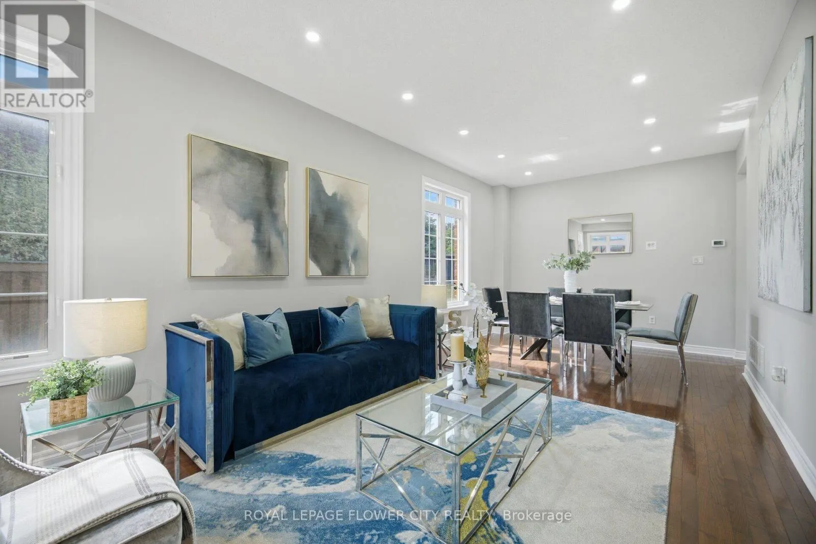 56 LAURENTIDE CRESCENT