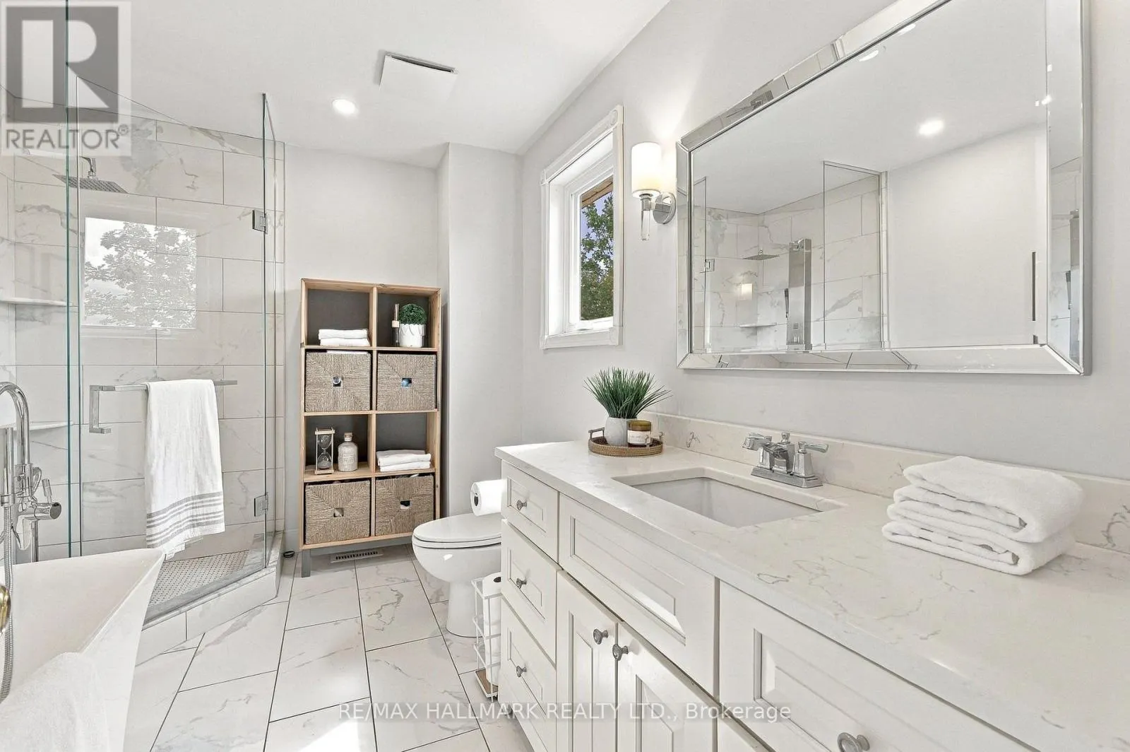 1246 WINTERBOURNE DRIVE