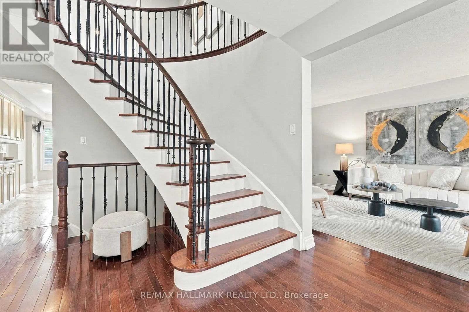 1246 WINTERBOURNE DRIVE