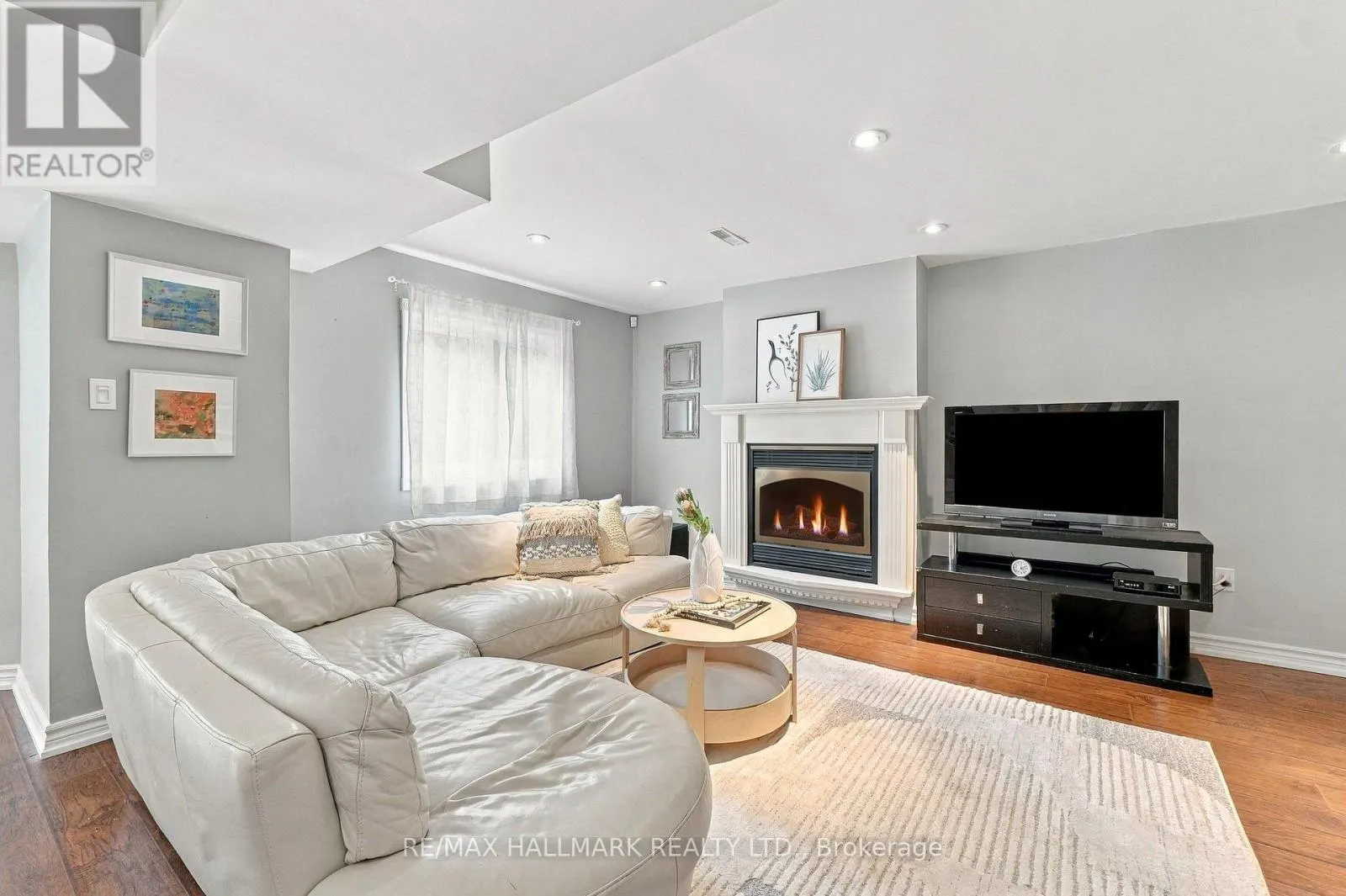 1246 WINTERBOURNE DRIVE