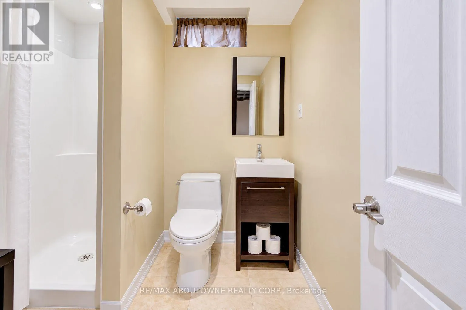 3668 COLONIAL DRIVE