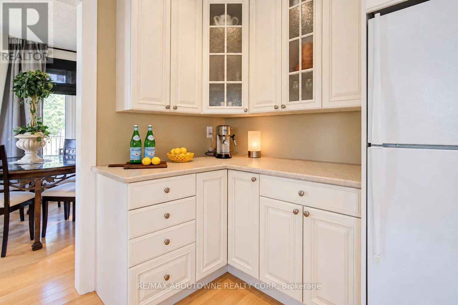 3668 COLONIAL DRIVE