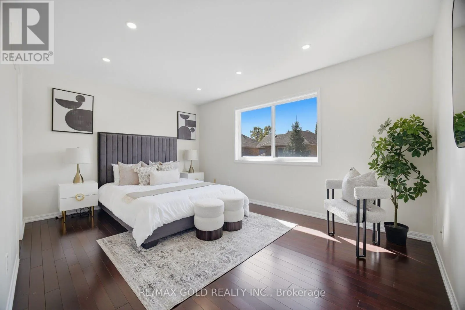 5566 BROADPATH GATE