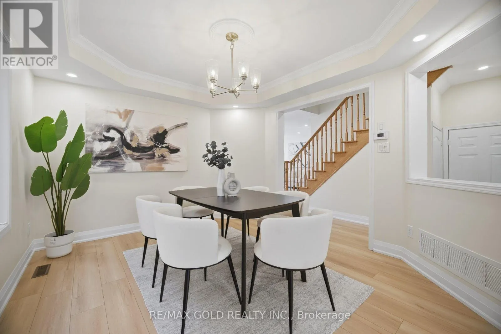 5566 BROADPATH GATE