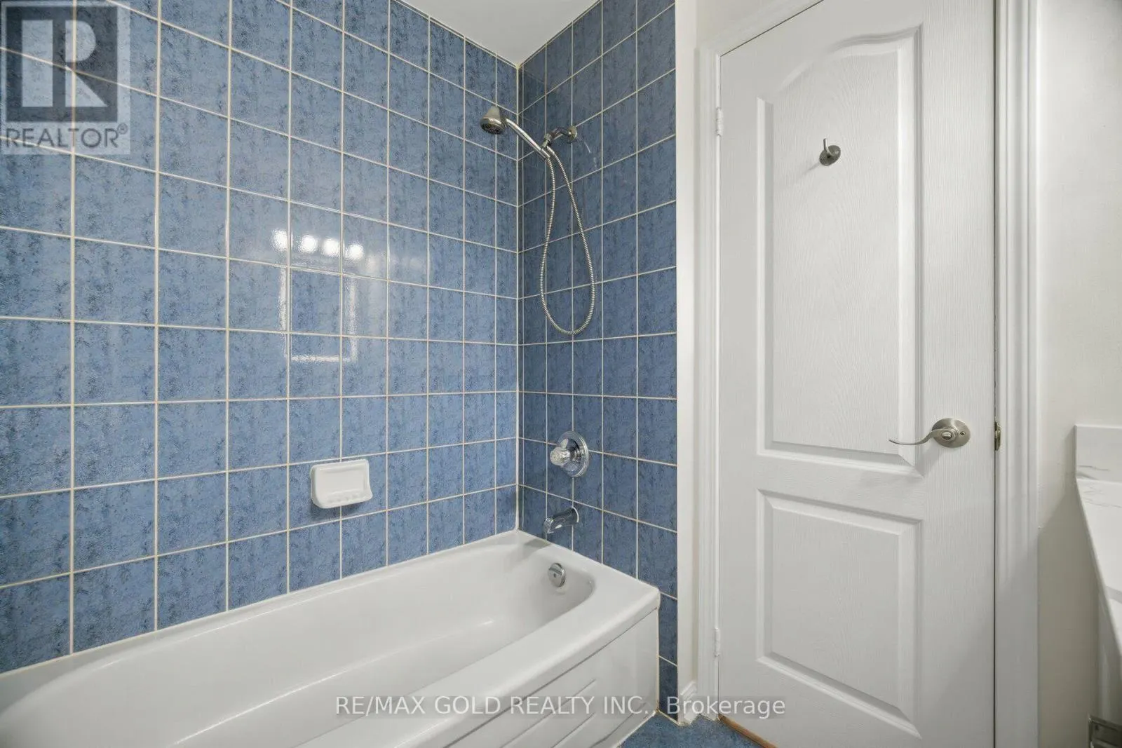 5566 BROADPATH GATE