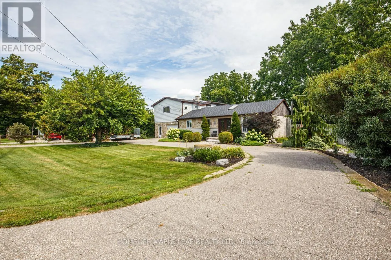 7820 5 SIDE ROAD