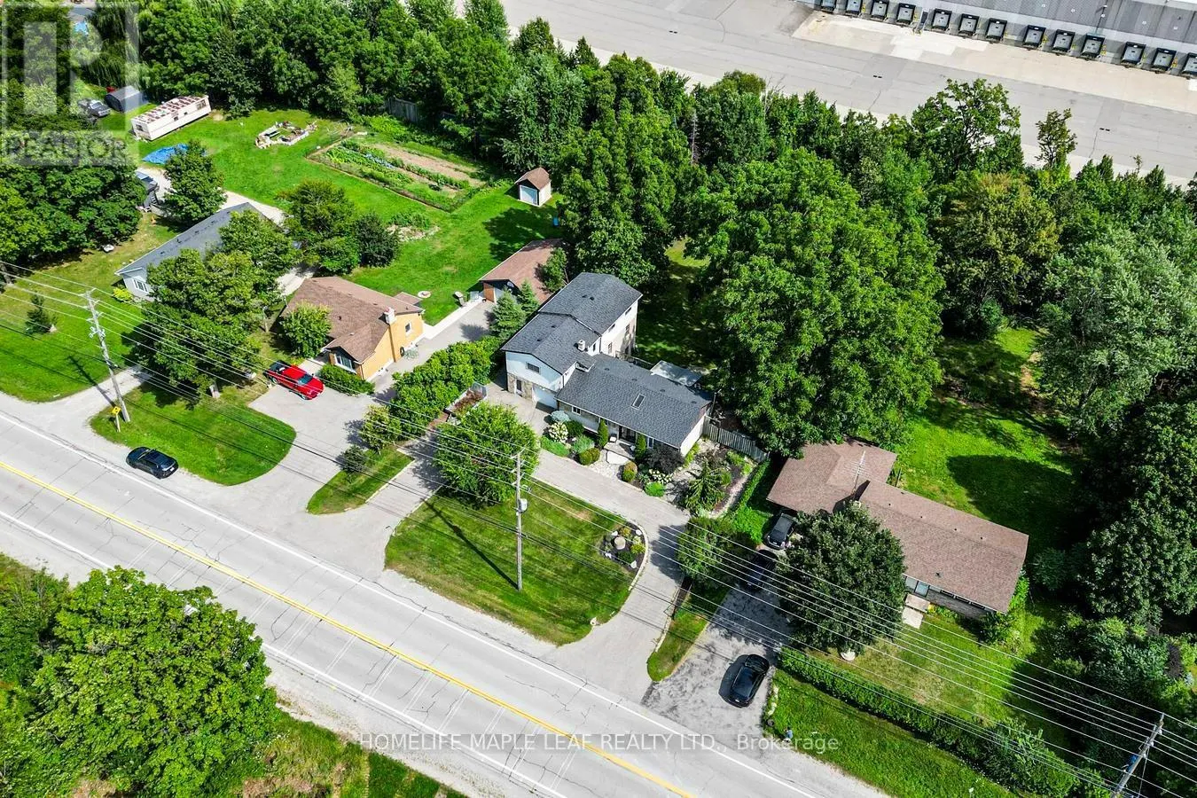 7820 5 SIDE ROAD