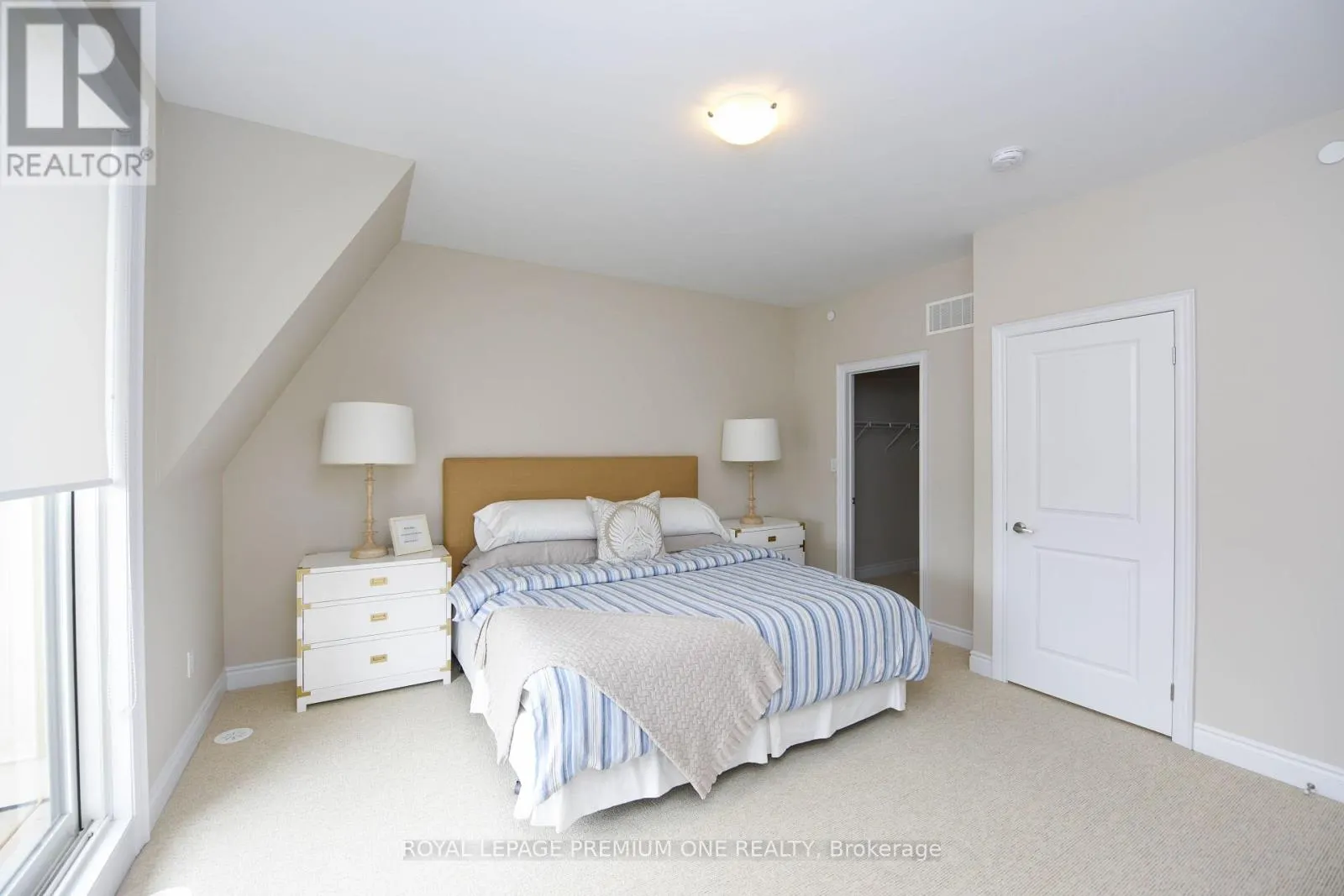 6A ACORN AVENUE