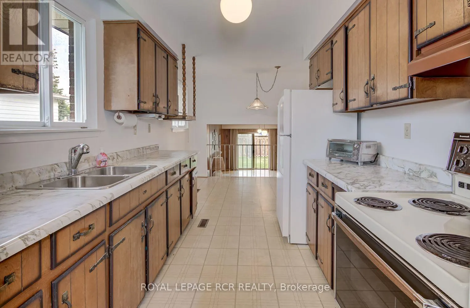 115 MEADOWVALE COURT