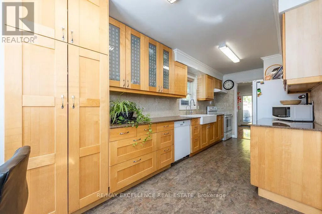 41 TREWARTHA CRESCENT