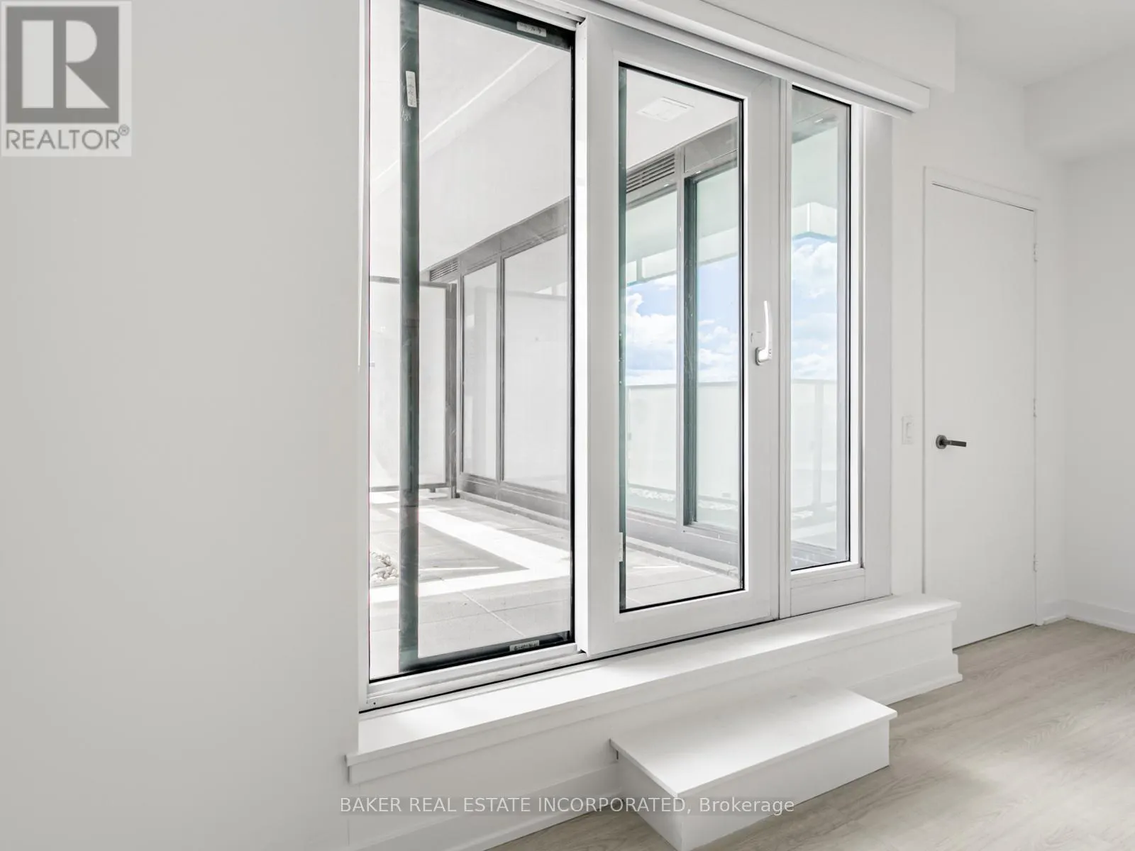 213 - 3883 QUARTZ ROAD