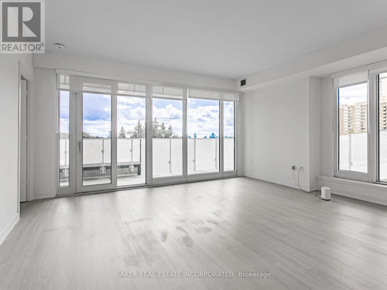 213 - 3883 QUARTZ ROAD