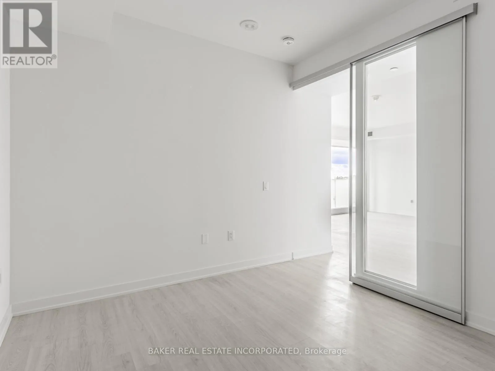213 - 3883 QUARTZ ROAD
