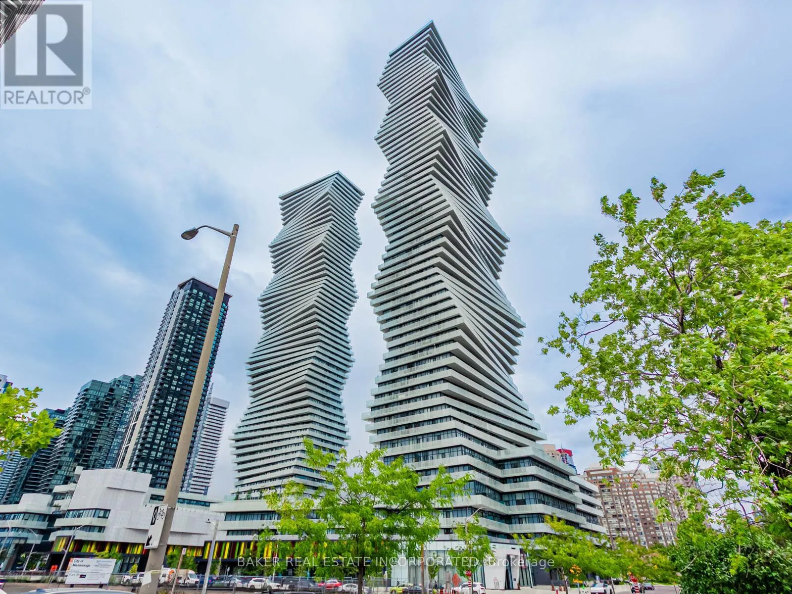213 - 3883 QUARTZ ROAD