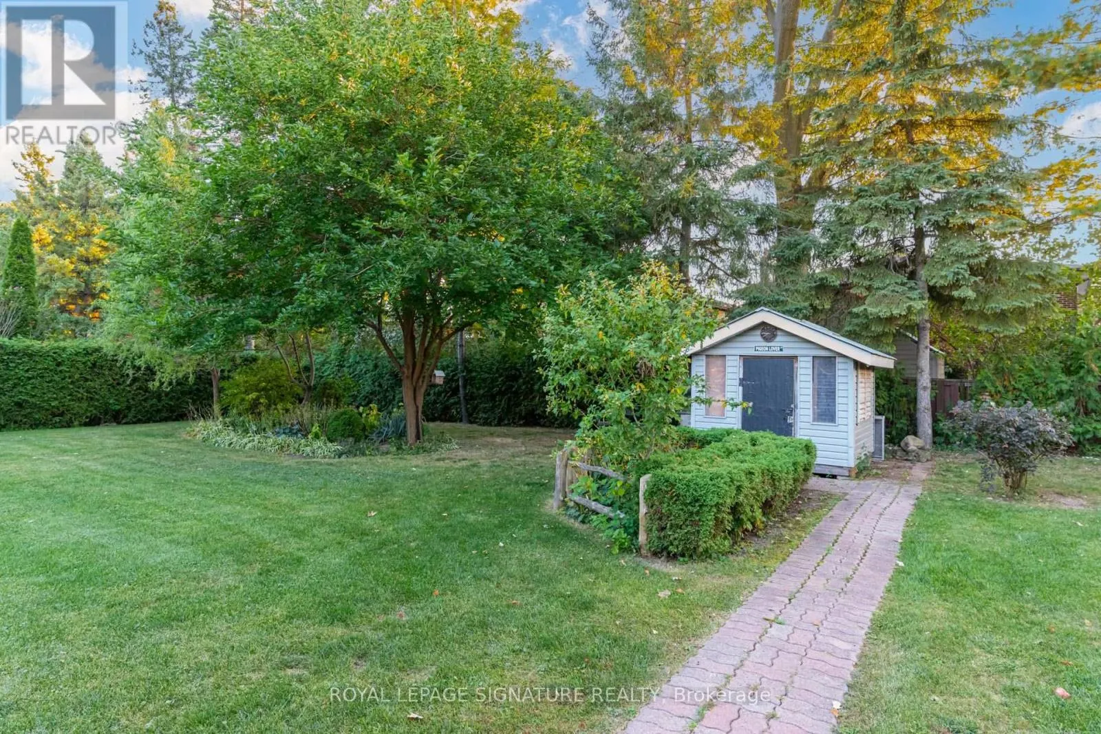2544 SHARON CRESCENT