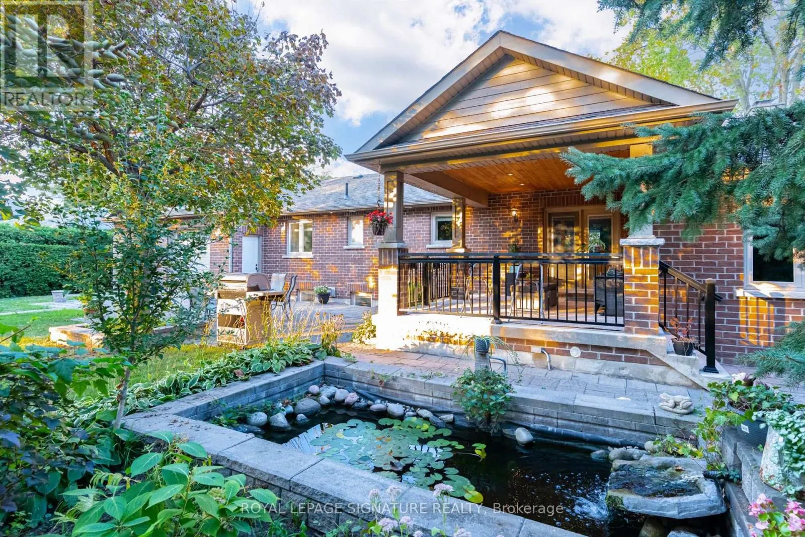2544 SHARON CRESCENT