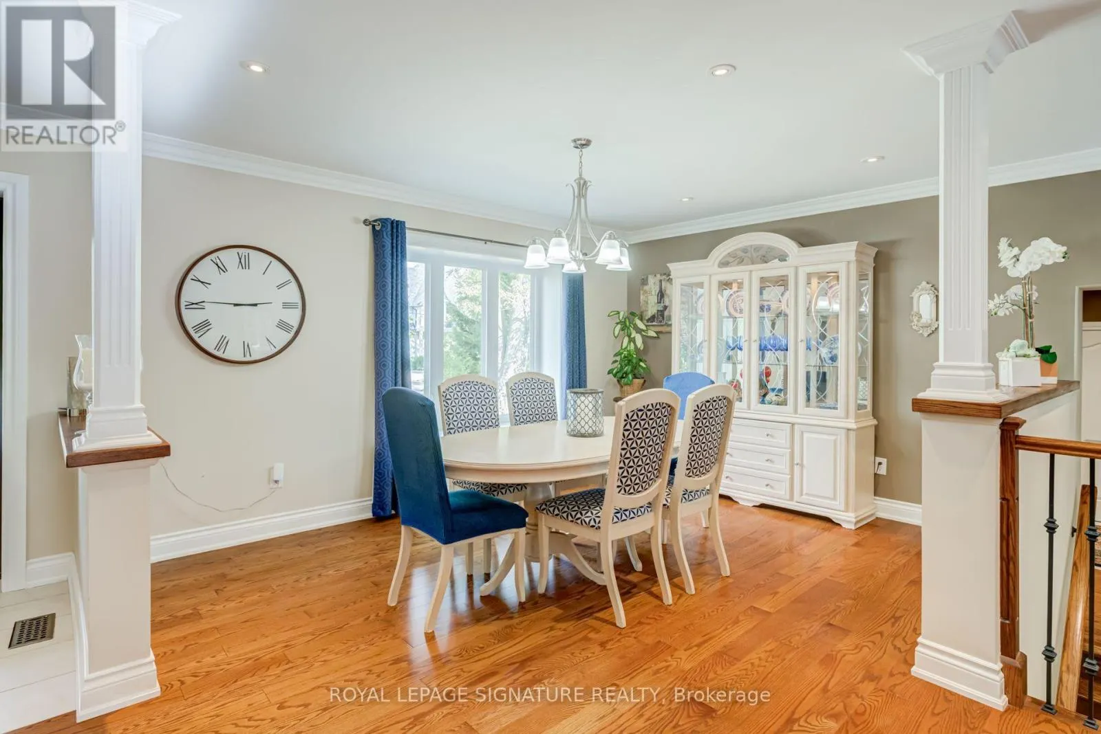 2544 SHARON CRESCENT