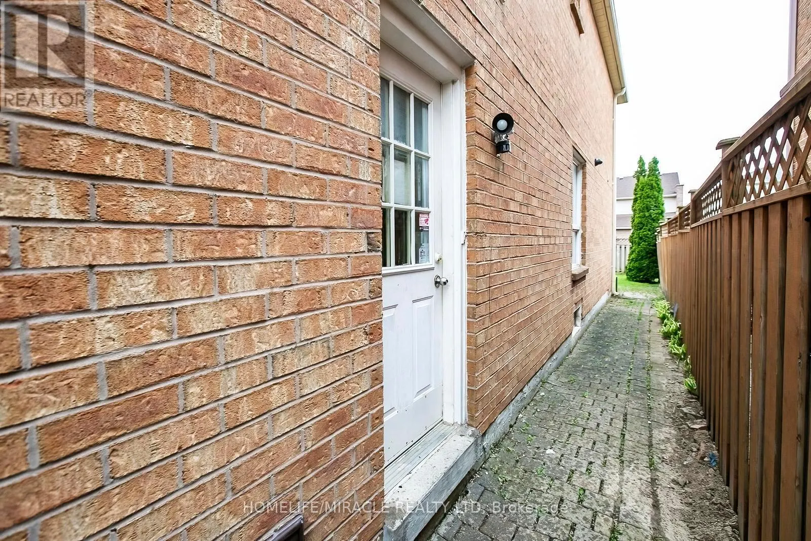 5 BUTLERMERE DRIVE