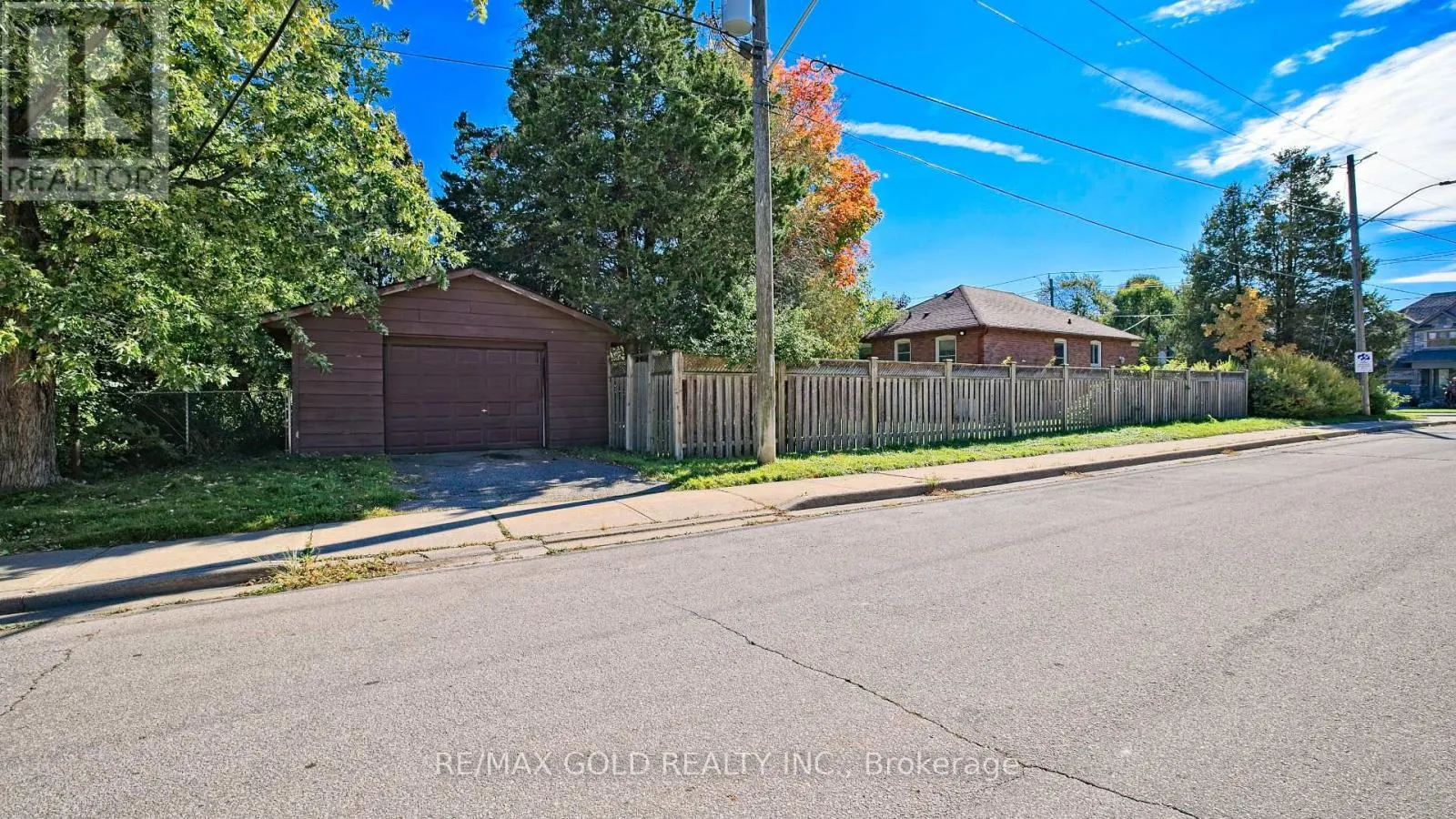 11 PINE AVENUE N