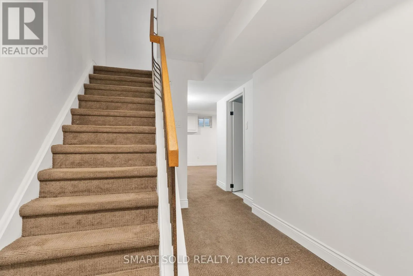 32 - 2120 RATHBURN ROAD E