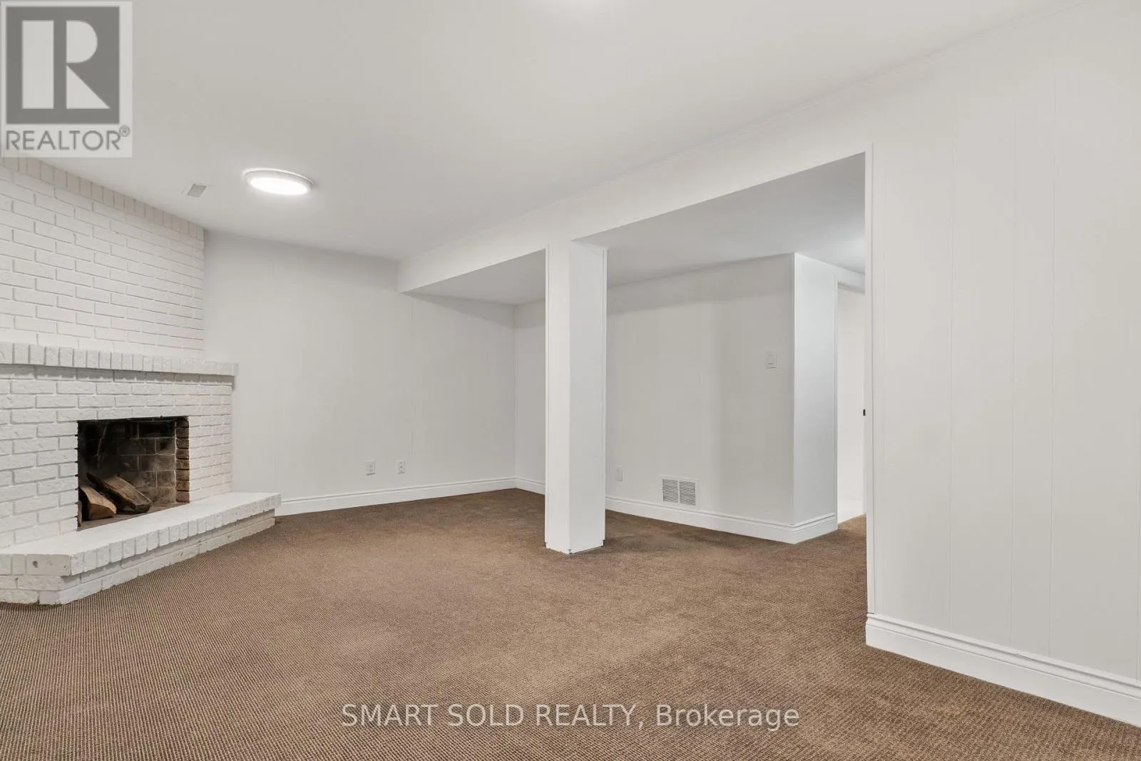 32 - 2120 RATHBURN ROAD E