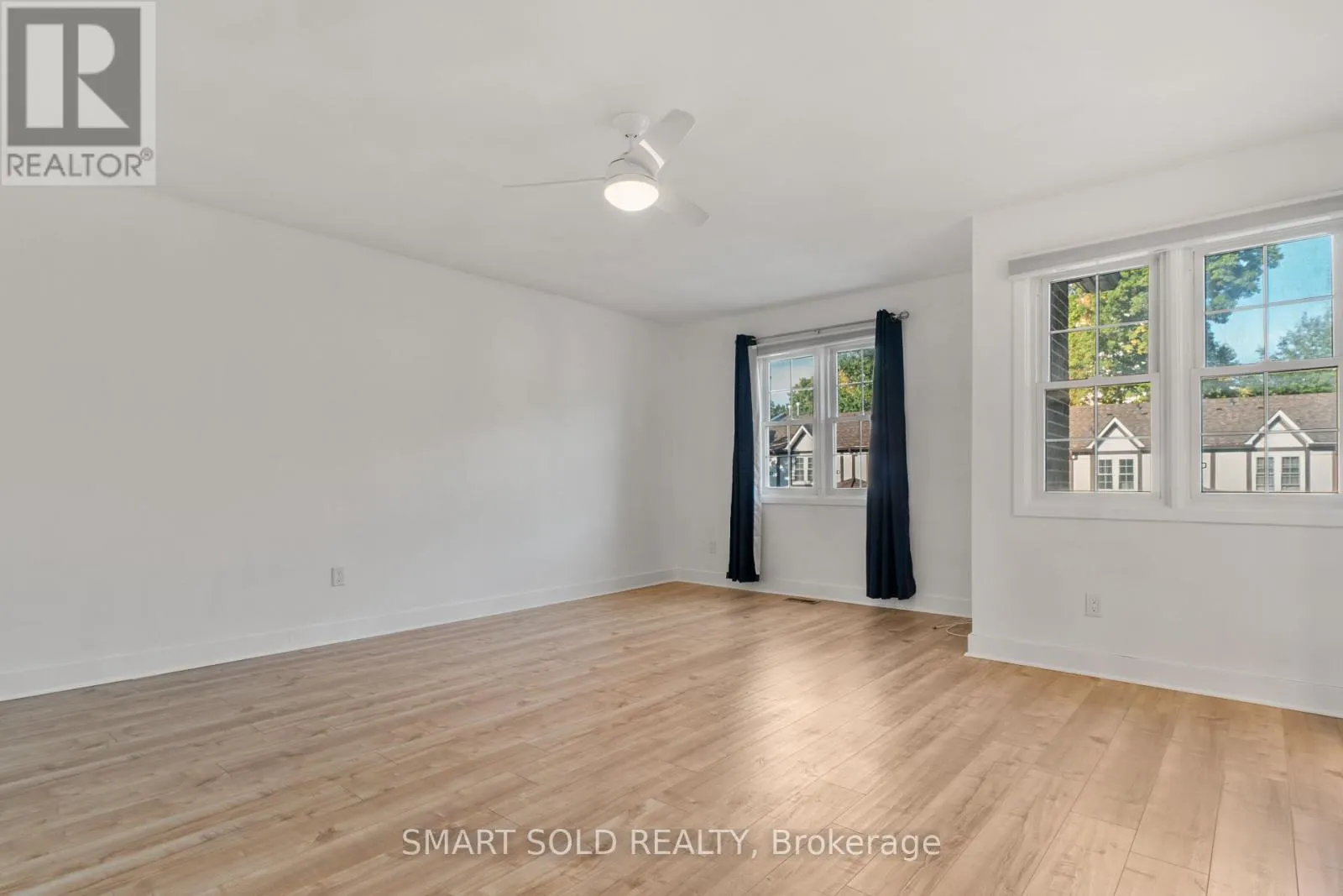 32 - 2120 RATHBURN ROAD E