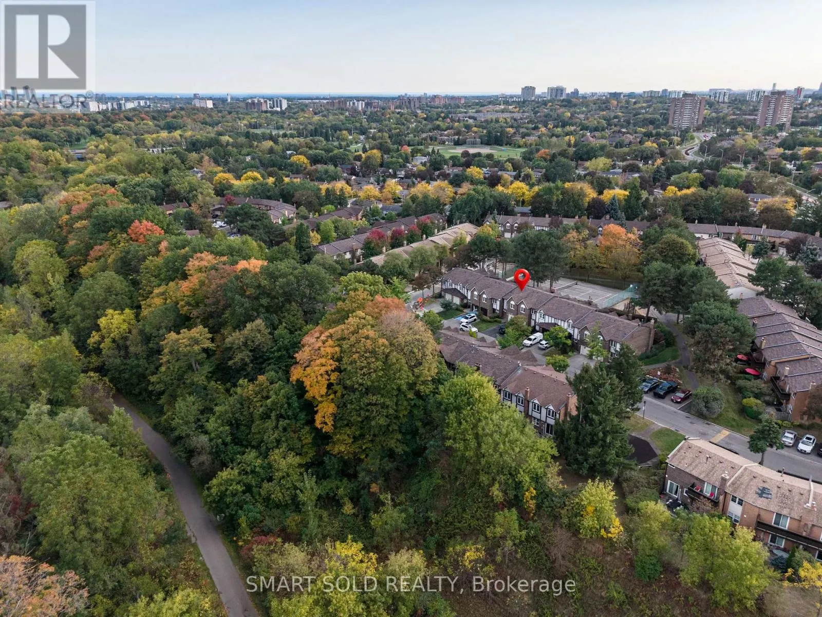 32 - 2120 RATHBURN ROAD E