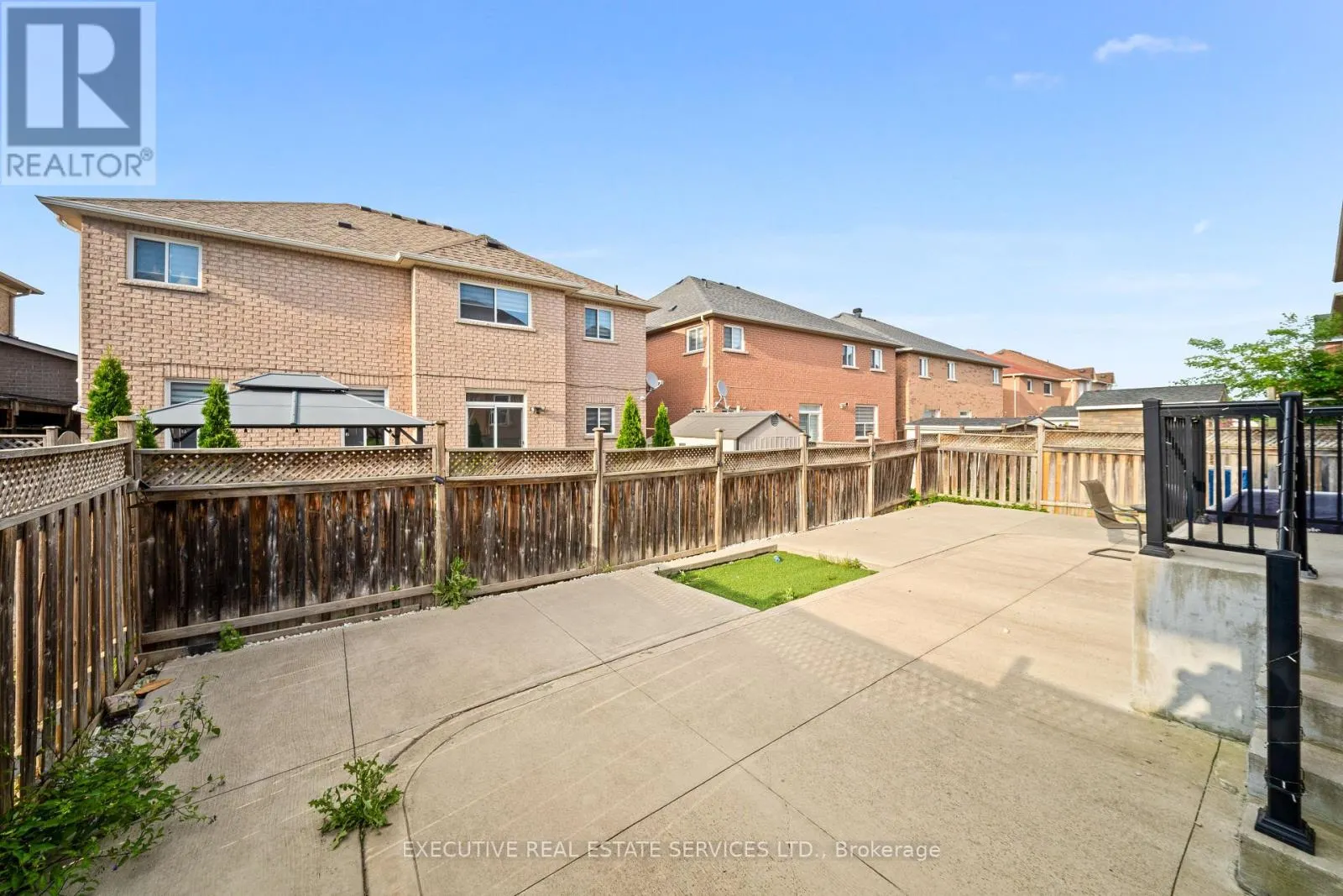 7 CHAPPARAL DRIVE