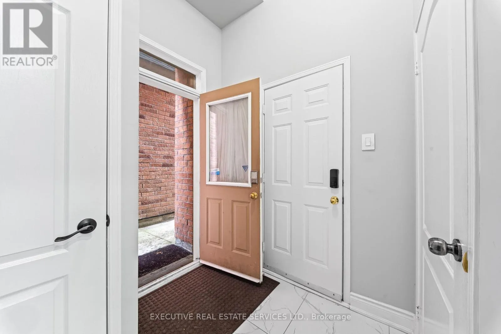 7 CHAPPARAL DRIVE