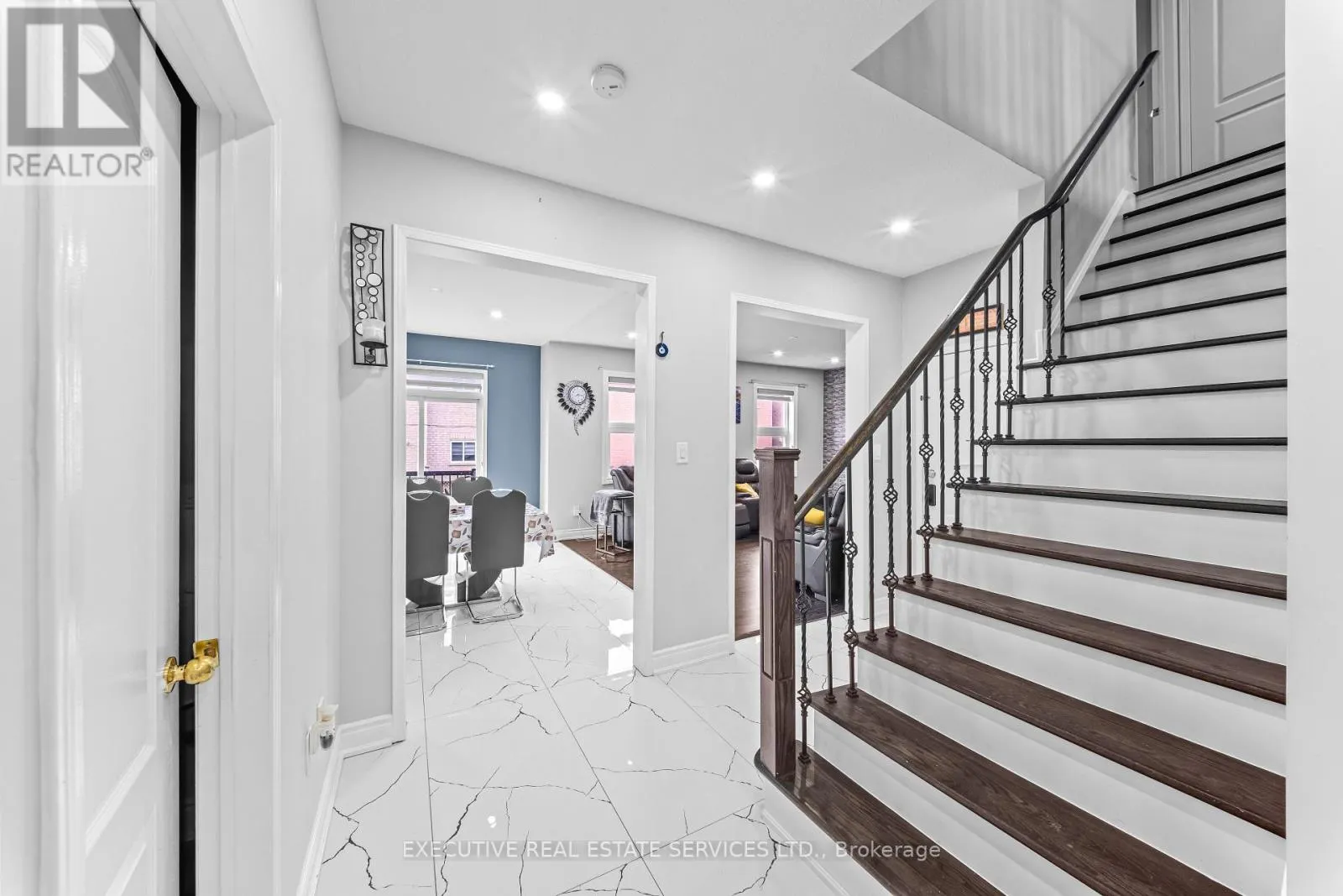 7 CHAPPARAL DRIVE