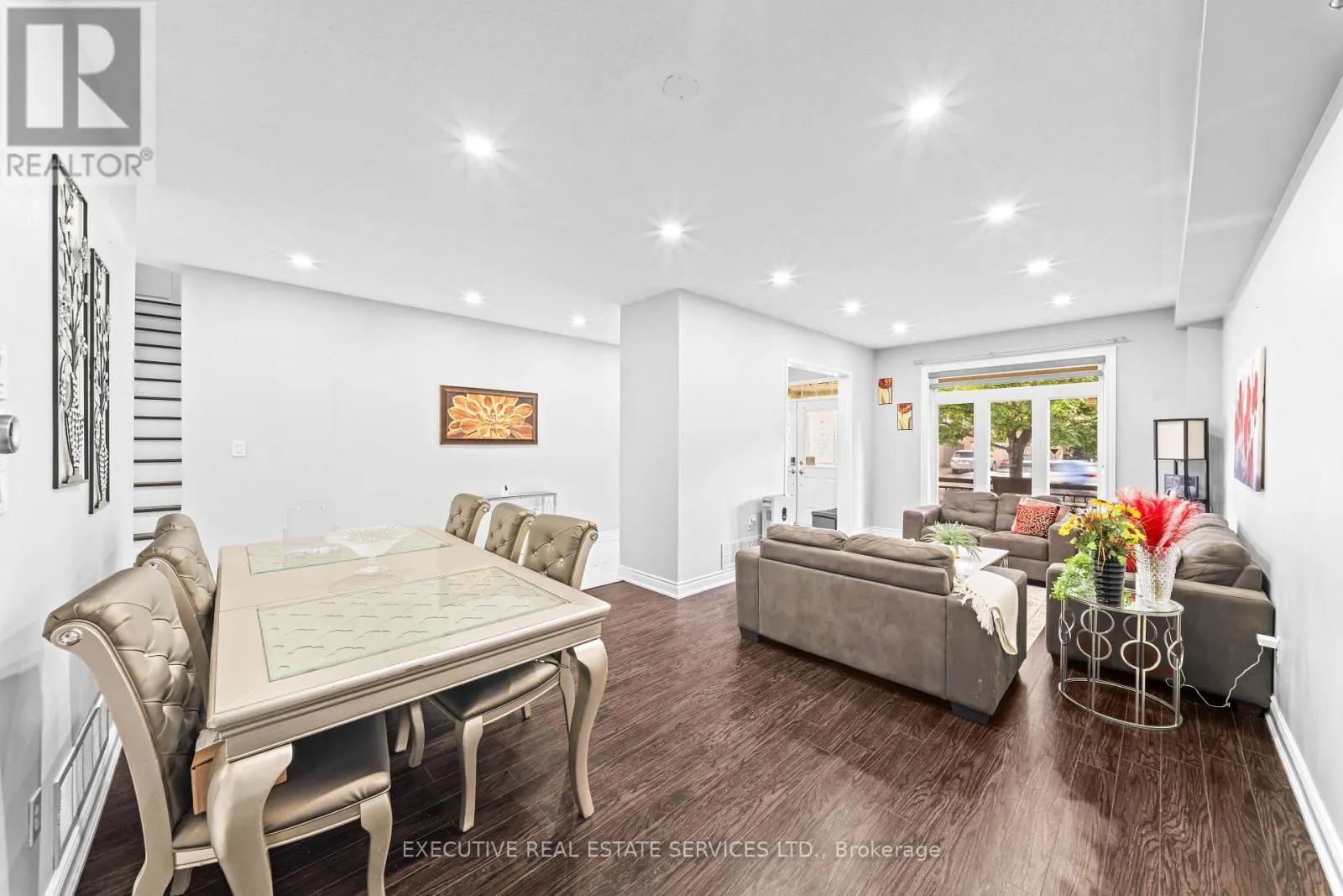7 CHAPPARAL DRIVE