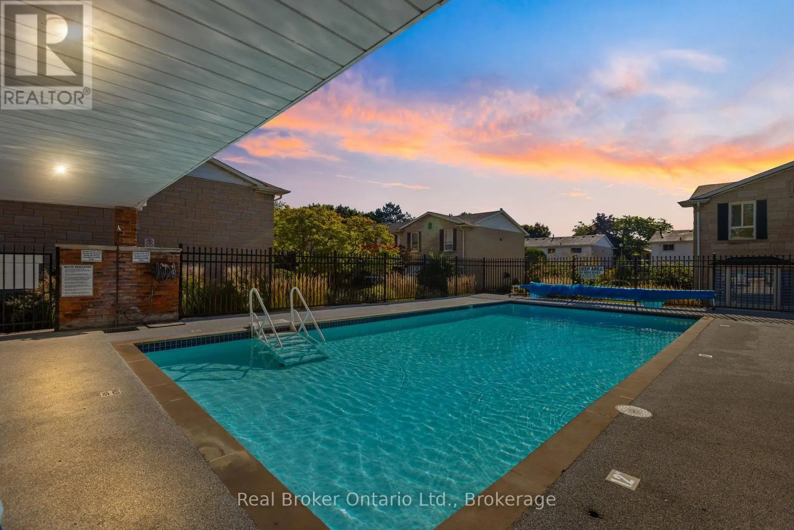 54 - 5475 LAKESHORE UNIT ROAD #54